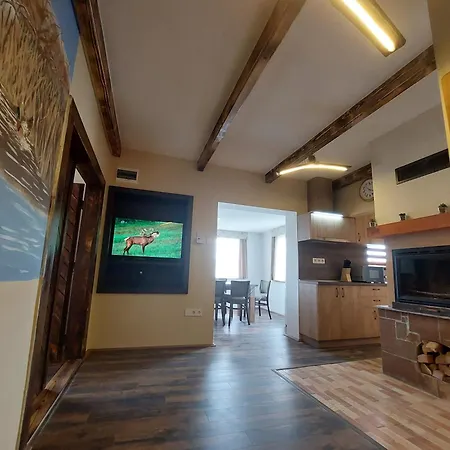 Dámszarvas Apartamento Újudvar