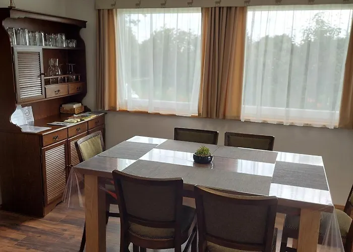 Damszarvas Vendeghaz Apartament *